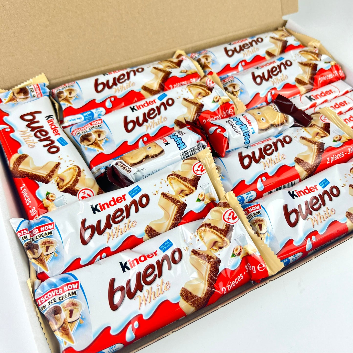 Kinder Bueno White Large Postal Gift Box